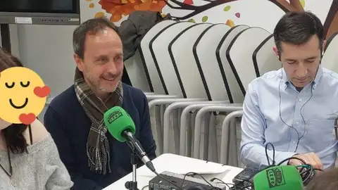 Los niños ingresado en el Hospital Clínico de Santiago han sido los grandes protagonistas del Día de la Radio en Onda Cero Los niños ingresado en el Hospital Clínico de Santiago han sido los grandes protagonistas del Día de la Radio en Onda Cero