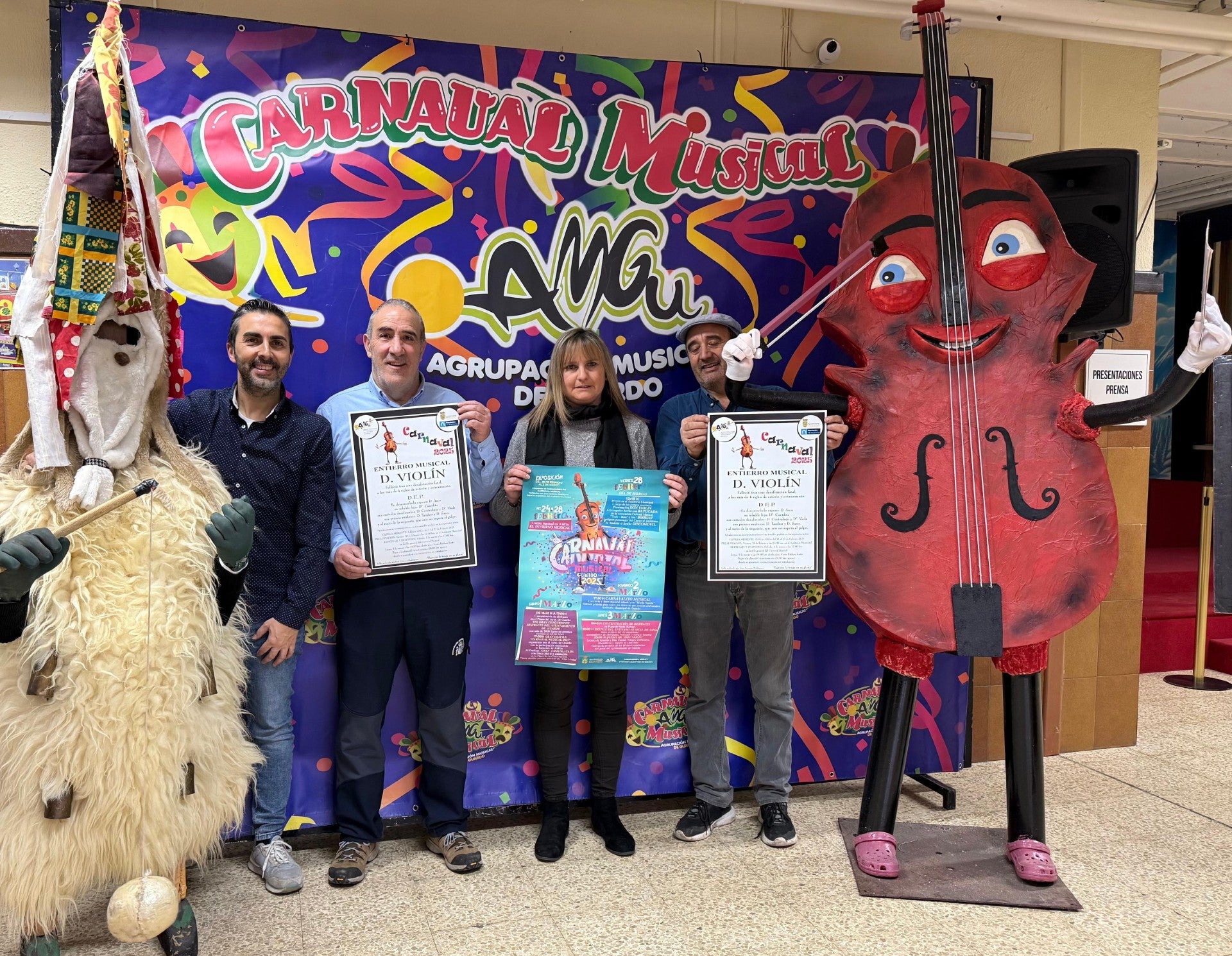 Carnaval Musical al ritmo de la cuerda frotada en Guardo Carnaval Musical al ritmo de la cuerda frotada en Guardo
