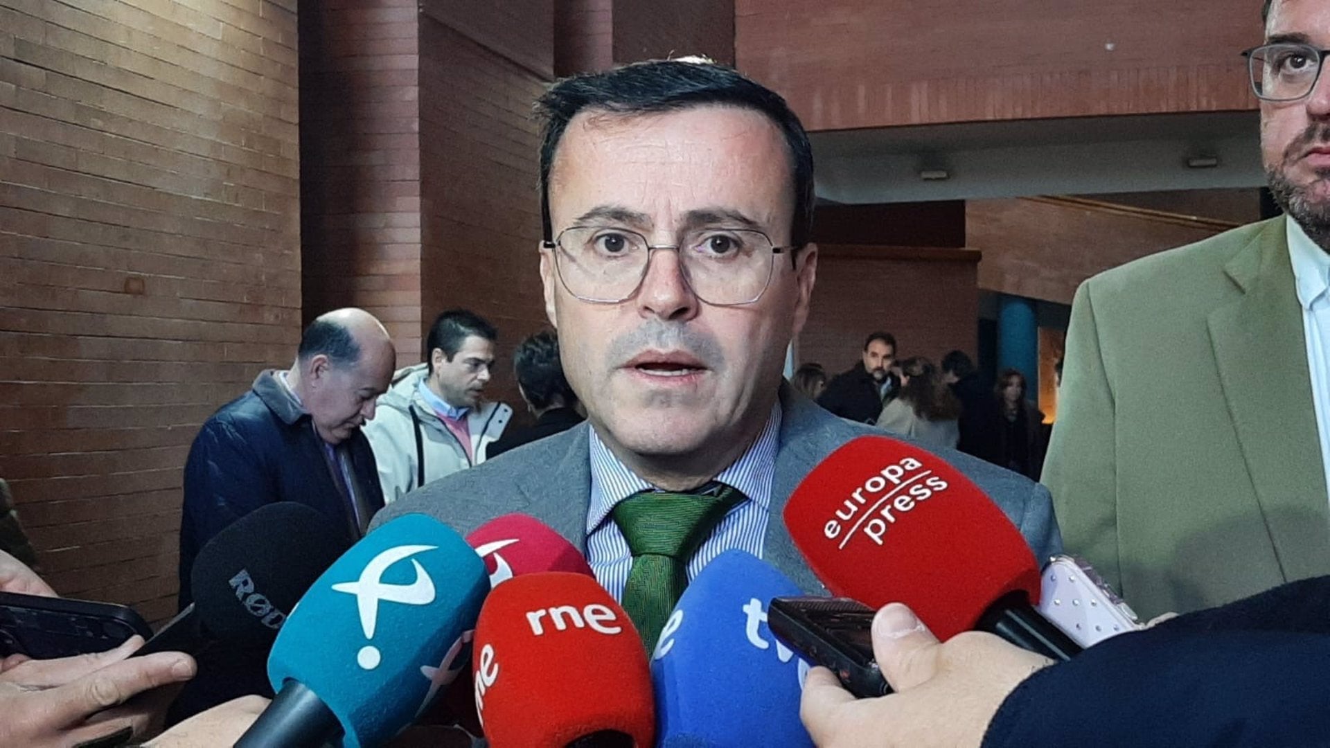 Gallardo tacha de "tramposa" la propuesta del PP sobre las nucleares, que busca una "amnistía fiscal" a las empresas Gallardo tacha de "tramposa" la propuesta del PP sobre las nucleares, que busca una "amnistía fiscal" a las empresas
