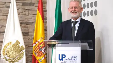 Liberio Pérez España toma posesión como presidente de Unión Profesional de Málaga Presidente