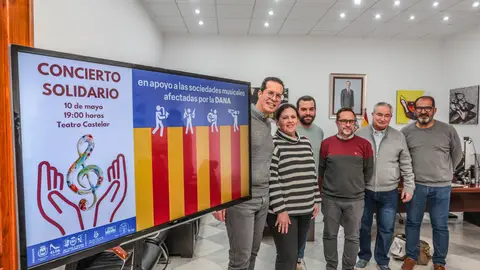 Presentación en Elda del concierto solidario a favor de las bandas de música de València afectadas por la dana. Presentación en Elda del concierto solidario a favor de las bandas de música de València afectadas por la dana.