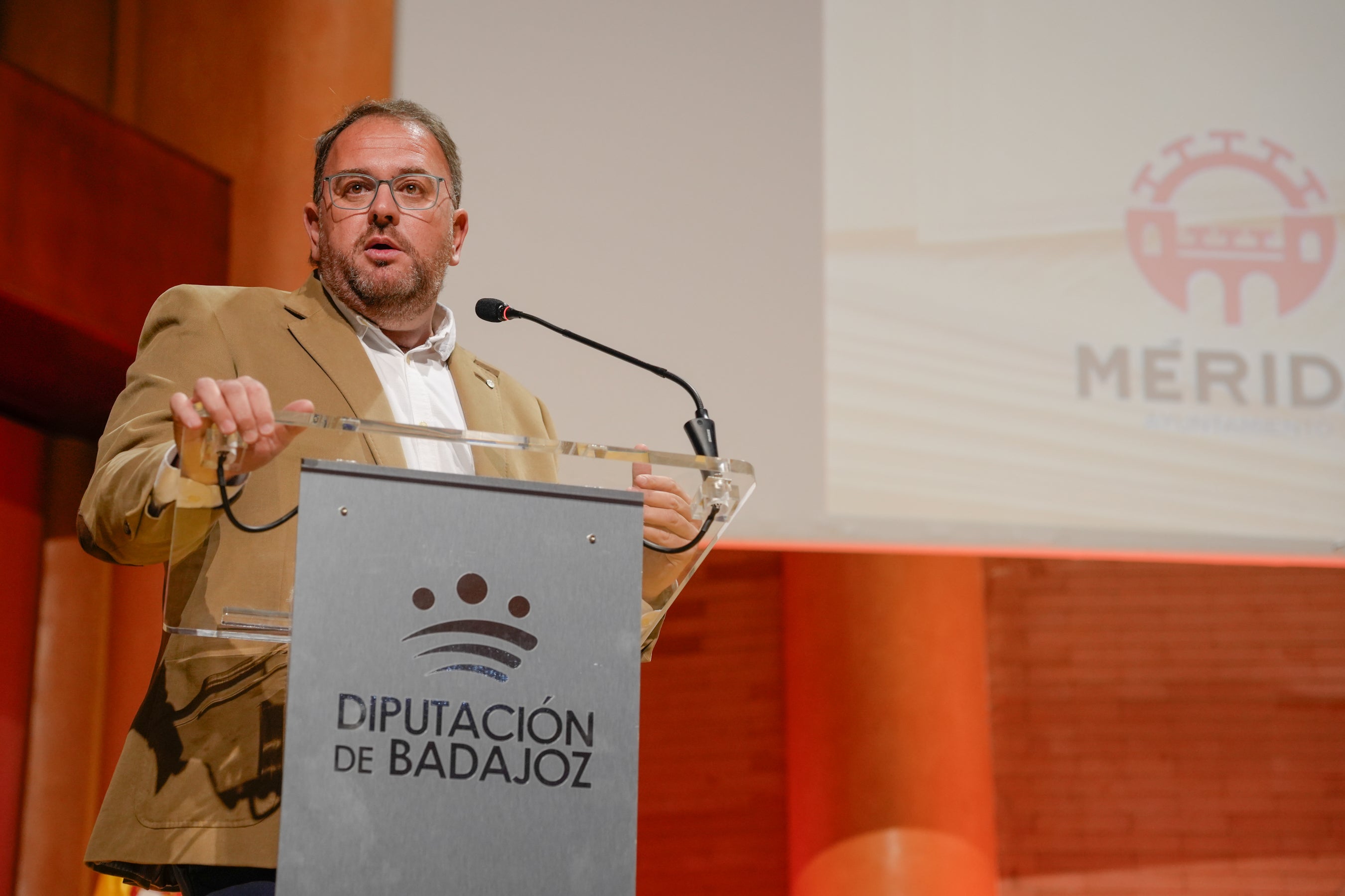 El alcalde destaca que en Mérida hay más de 800 viviendas en previsión de construcción de las que 346 son de Protección Oficial El alcalde destaca que en Mérida hay más de 800 viviendas en previsión de construcción de las que 346 son de Protección Oficial