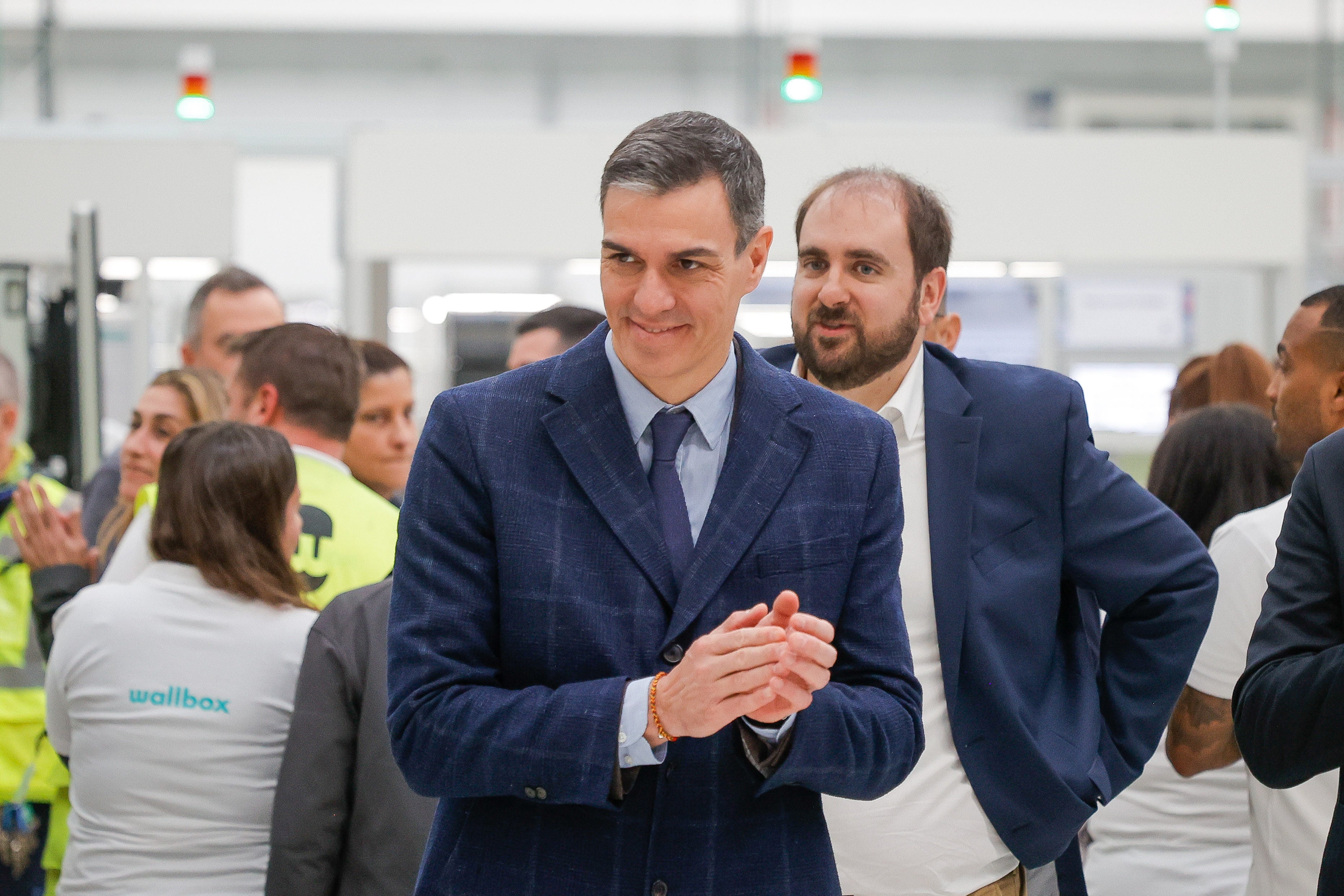 Encuesta del CIS: El PSOE ganaría las elecciones y amplía la ventaja sobre el PP Encuesta del CIS: El PSOE ganaría las elecciones y amplía la ventaja sobre el PP