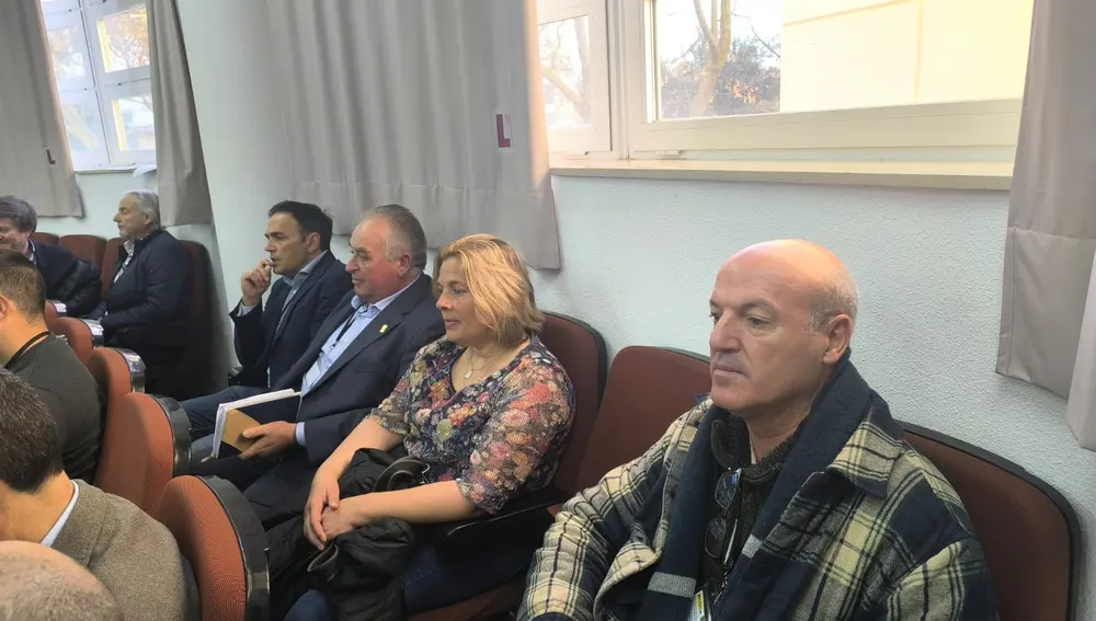 Representantes de los regantes del Alto Guadiana en la jornada que se celebra en Ciudad Real Representantes de los regantes del Alto Guadiana en la jornada que se celebra en Ciudad Real