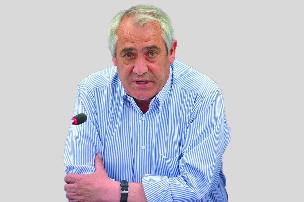 Jesús Santos: "Toca unirse para afrontar momentos complicados en Europa que afectarán a Navarra" Jesús Santos: "Toca unirse para afrontar momentos complicados en Europa que afectarán a Navarra"