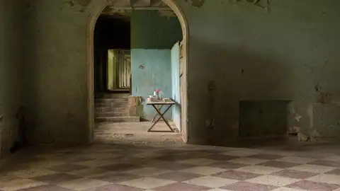 La Sala de Arte El Brocense de Cáceres ofrece una exposición de edificios históricos abandonados de Lorenzo Lumeras La Sala de Arte El Brocense de Cáceres ofrece una exposición de edificios históricos abandonados de Lorenzo Lumeras