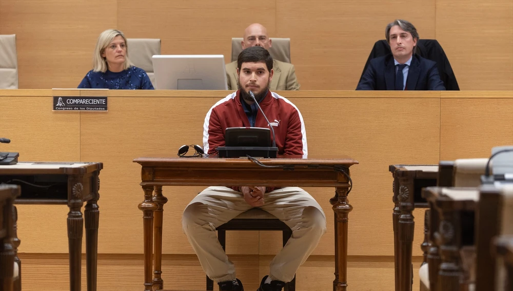 Mohamed Houli Chemlal comparece en la Comisión del Congreso por los atentados del 17A Mohamed Houli Chemlal comparece en la Comisión del Congreso por los atentados del 17A