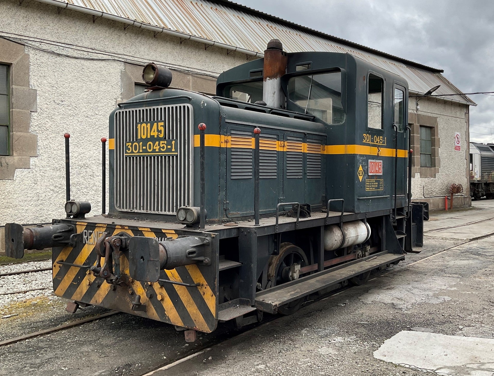 Renfe cede ó Museu do Ferrocarril de Galicia unha máquina ourensá Renfe cede ó Museu do Ferrocarril de Galicia unha máquina ourensá