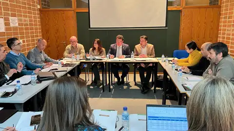 Extremadura, Alentejo y Centro de Portugal refuerzan la cooperación transfronteriza en materia de Protección Civil Extremadura, Alentejo y Centro de Portugal refuerzan la cooperación transfronteriza en materia de Protección Civil