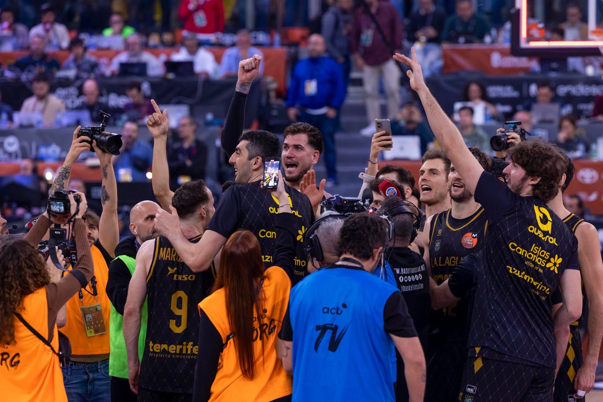¡Salta la sorpresa en la Copa del Rey! La Laguna Tenerife elimina al Barça en cuartos ¡Salta la sorpresa en la Copa del Rey! La Laguna Tenerife elimina al Barça en cuartos