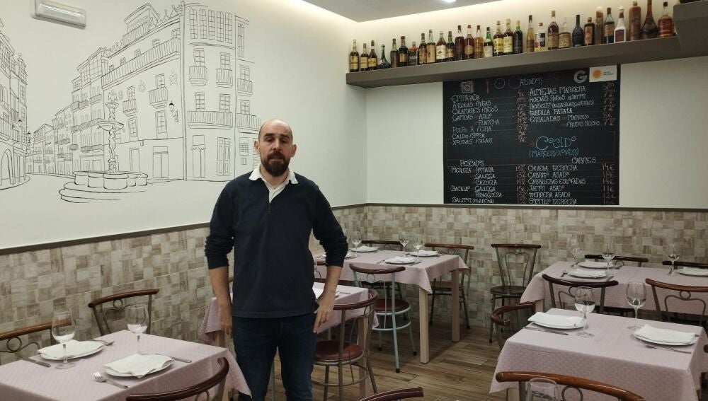 Benito Torres en el interior de O Catador