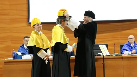 Acto de investidura de Diego González Rivas como nuevo Honoris Causa de la Universidad Miguel Hernández de Elche. Acto de investidura de Diego González Rivas como nuevo Honoris Causa de la Universidad Miguel Hernández de Elche.