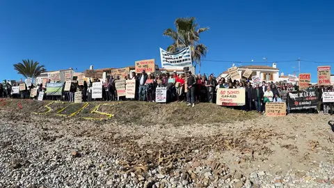 Protesta vecinos de Torre la Sal Protesta vecinos de Torre la Sal