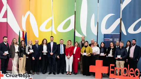 Cruz Roja reconoce el compromiso con el empleo del tejido empresarial de Málaga Cruz Roja reconoce el compromiso con el empleo del tejido empresarial de Málaga