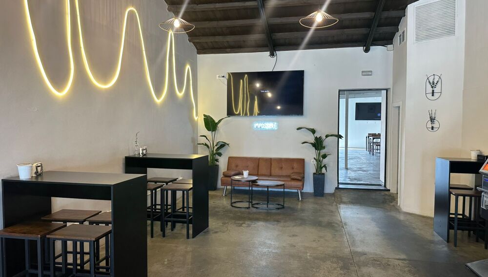 Interior de Impossible en Oira