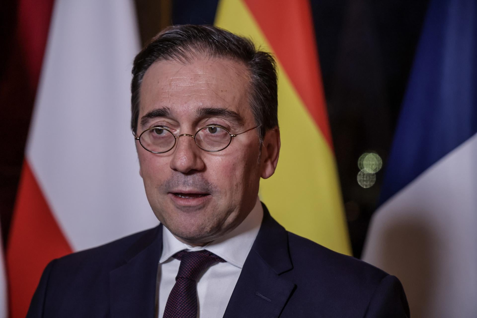 Albares asegura que el español apuñalado en Berlín evoluciona bien dentro de la gravedad Albares asegura que el español apuñalado en Berlín evoluciona bien dentro de la gravedad