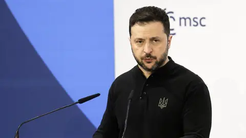 Zelenski pide ir "más allá" del dinero y llama a la creación de un "Ejército europeo" Zelenski pide ir "más allá" del dinero y llama a la creación de un "Ejército europeo"