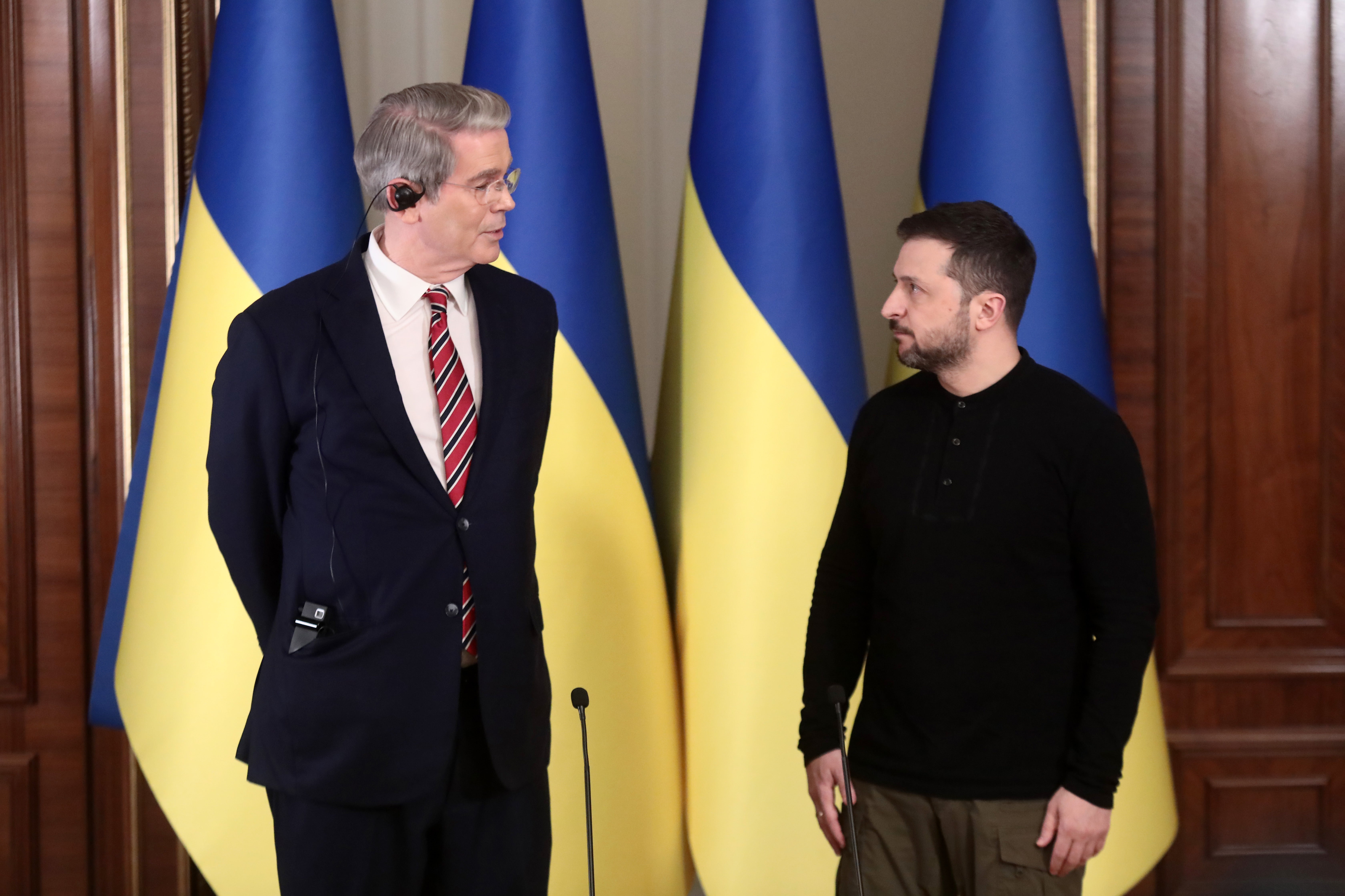 Ucrania rechaza la propuesta de Trump de proporcionarles ayuda a cambio de ceder la mitad de sus tierras raras Ucrania rechaza la propuesta de Trump de proporcionarles ayuda a cambio de ceder la mitad de sus tierras raras