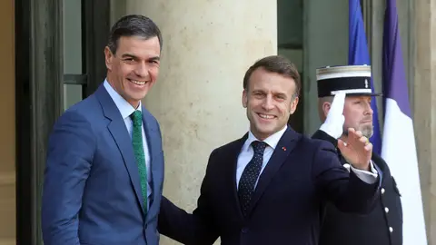 Pedro Sánchez y Enmanuel Macron esta tarde en París Pedro Sánchez y Enmanuel Macron esta tarde en París