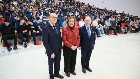 Más de 9.000 estudiantes preuniversitarios reciben orientación sobre el Grado que les interesa Más de 9.000 estudiantes preuniversitarios reciben orientación sobre el Grado que les interesa