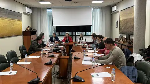 Extremadura pedirá a Planas que cambie la Ley de la Cadena Alimentaria porque "no está dando respuesta" a los problemas Extremadura pedirá a Planas que cambie la Ley de la Cadena Alimentaria porque "no está dando respuesta" a los problemas