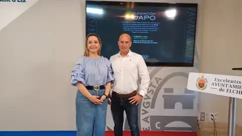 Celia Lastra y Javier Cánovas en la presentación del evento promovido por la Fundación UAPO. Celia Lastra y Javier Cánovas en la presentación del evento promovido por la Fundación UAPO.
