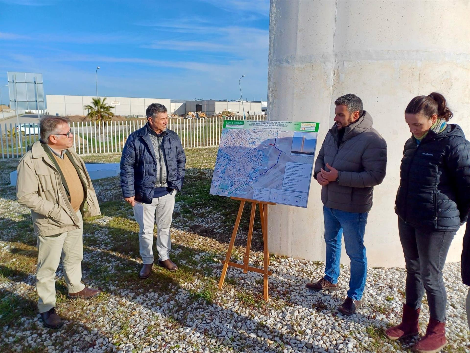 La Junta destina más de 600.000 euros a la mejora del abastecimiento de agua en Ribera del Fresno La Junta destina más de 600.000 euros a la mejora del abastecimiento de agua en Ribera del Fresno
