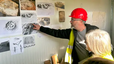 La consejera de Cultura destaca el yacimiento Cortijo Lobato de Almendralejo como uno de los más singulares de España La consejera de Cultura destaca el yacimiento Cortijo Lobato de Almendralejo como uno de los más singulares de España