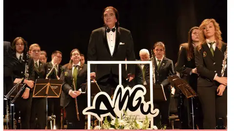 La Diputación colabora con la Agrupación Musical de Guardo y la Asociación Cultural Juvenil Baltanasiega .
