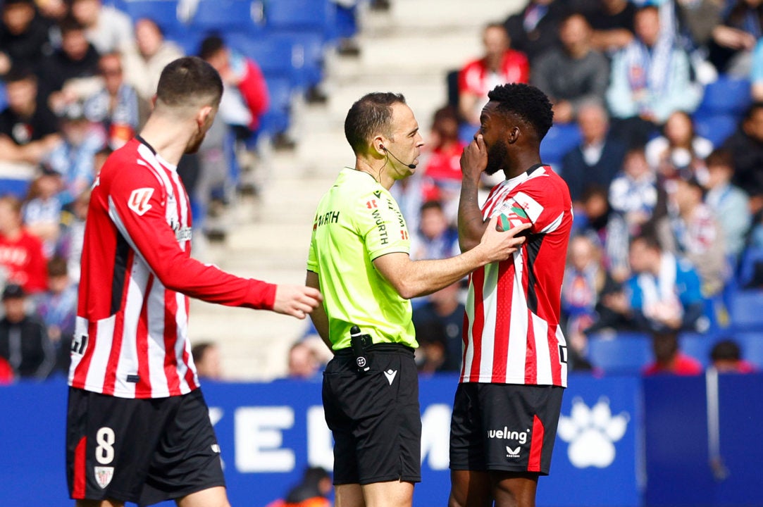 Iñaki Williams lamenta los insultos racistas contra Maroan Iñaki Williams lamenta los insultos racistas contra Maroan