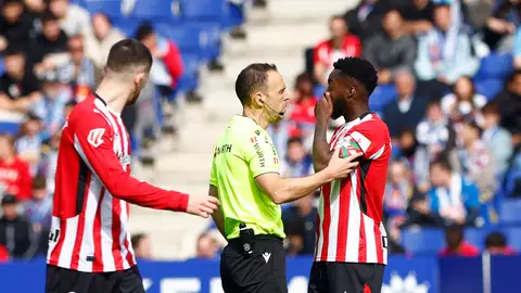 Iñaki Williams lamenta los insultos racistas contra Maroan Iñaki Williams lamenta los insultos racistas contra Maroan