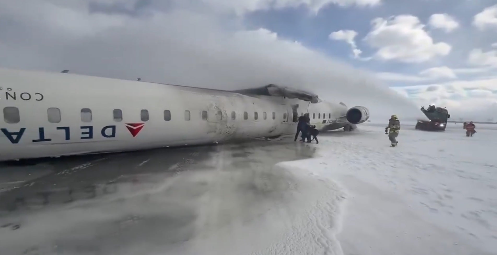 Un accidente aéreo deja al menos 8 heridos en un aterrizaje en Toronto Un accidente aéreo deja al menos 8 heridos en un aterrizaje en Toronto