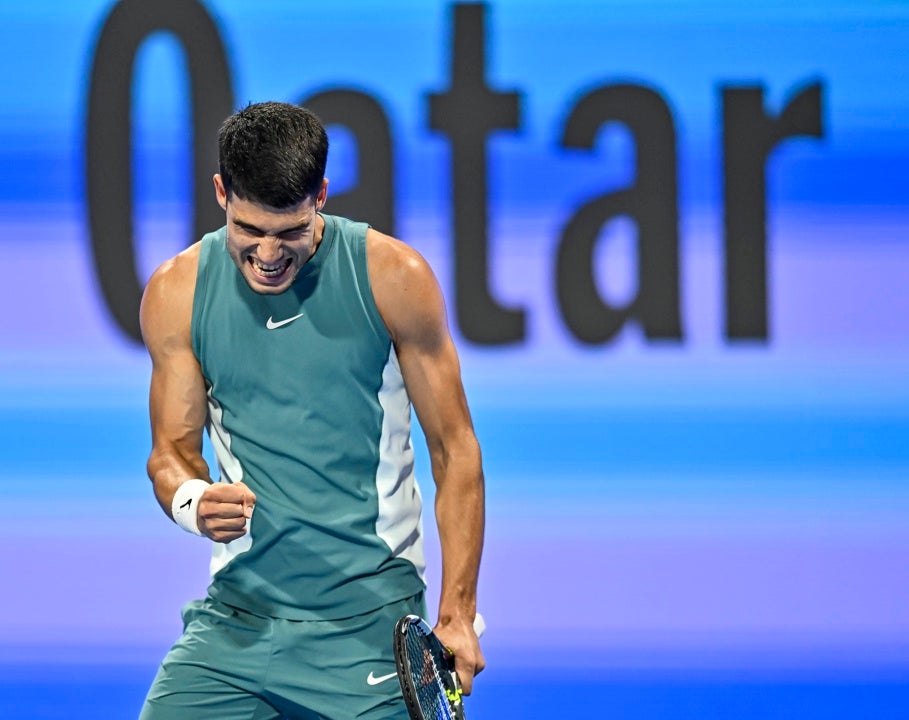 Alcaraz gana a Cilic en un convincente debut en Doha Alcaraz gana a Cilic en un convincente debut en Doha