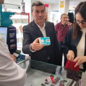 El conseller de Sanidad, Marciano Gómez, ha presentado hoy en benidorm el nuevo sistema de dispensación y facturación de medicamentos