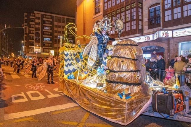 Los mejores planes de Carnaval en Torrelavega: el teatro más pequeño del mundo, gran desfile y concurso de disfraces Los mejores planes de Carnaval en Torrelavega: el teatro más pequeño del mundo, gran desfile y concurso de disfraces