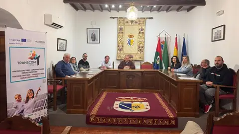 La Diputación de Cáceres impulsa la Comunidad Energética de Zarza la Mayor como proyecto piloto en la zona Euroace La Diputación de Cáceres impulsa la Comunidad Energética de Zarza la Mayor como proyecto piloto en la zona Euroace