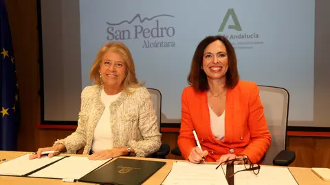 Ángeles Muñoz y Rocío Díaz Ángeles Muñoz y Rocío Díaz