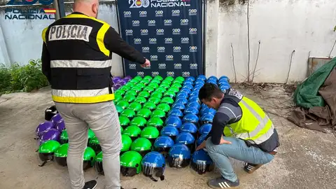 Imagen de los cascos recuperados Imagen de los cascos recuperados