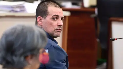 El acusado por el crimen de Liaño en un momento de la sesión en la que ha declarado El acusado por el crimen de Liaño en un momento de la sesión en la que ha declarado