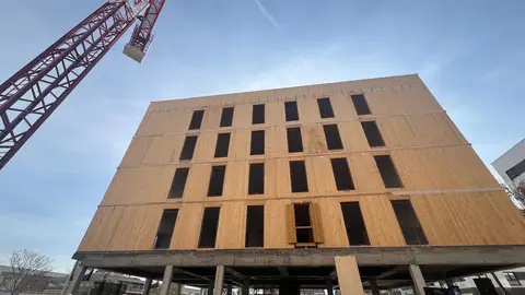 Promoción de vivienda en madera Iberia Loreto 1 Promoción de vivienda en madera Iberia Loreto 1 / ondacero.es