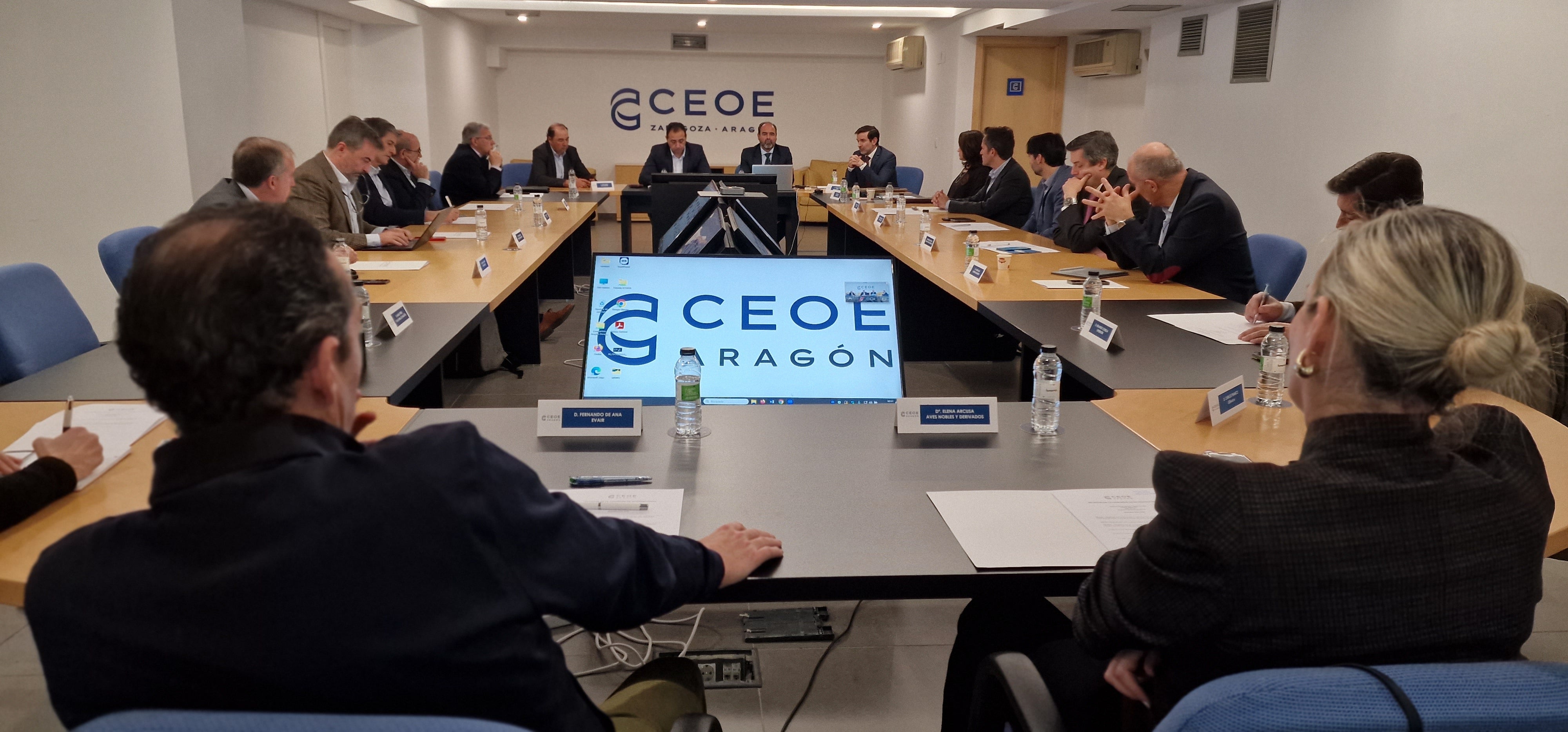 CEOE prevé afecciones “indirectas” de los aranceles de Trump en Aragón CEOE prevé afecciones “indirectas” de los aranceles de Trump en Aragón