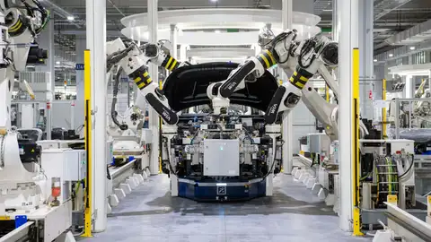 Se hunde hasta un 27,2% la producción de vehículos en el mes de enero Se hunde hasta un 27,2% la producción de vehículos en el mes de enero