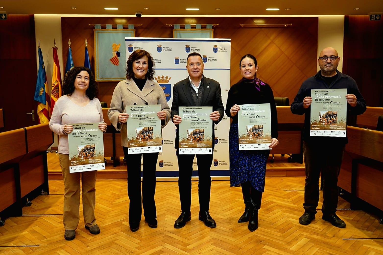 El IES Llombai rinde tributo a los jóvenes voluntarios de la Dana en un evento el próximo 7 de marzo El IES Llombai rinde tributo a los jóvenes voluntarios de la Dana en un evento el próximo 7 de marzo