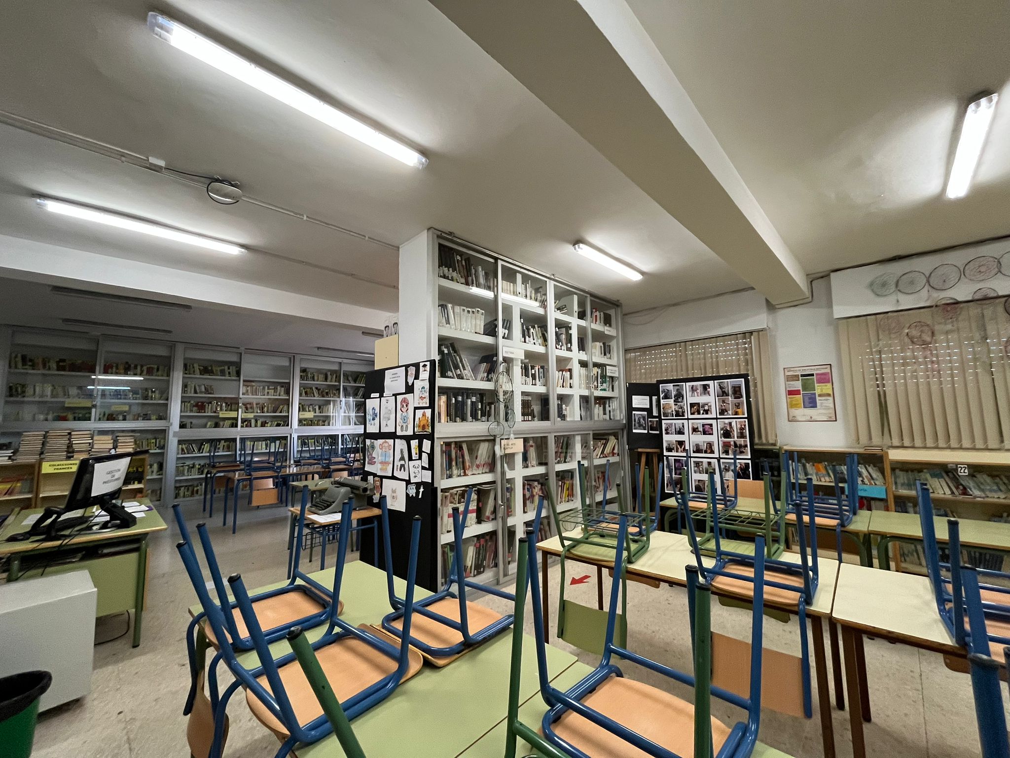 La Junta de Andalucía premia a la biblioteca del IES Salduba por su trayectoria La Junta de Andalucía premia a la biblioteca del IES Salduba por su trayectoria