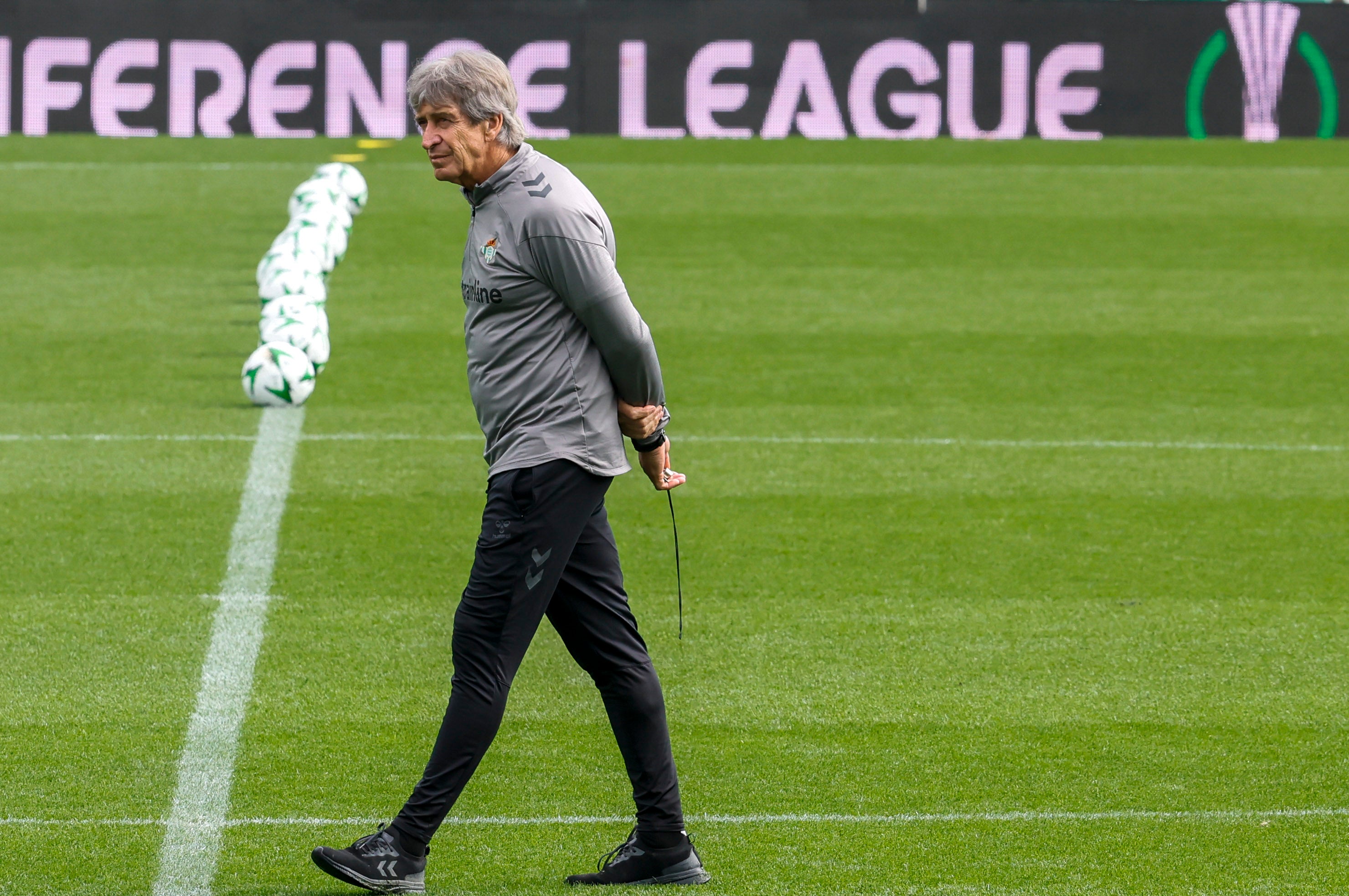 Pellegrini: "¿Chelsea o Vitória? Primero, pasar" Pellegrini: "¿Chelsea o Vitória? Primero, pasar"