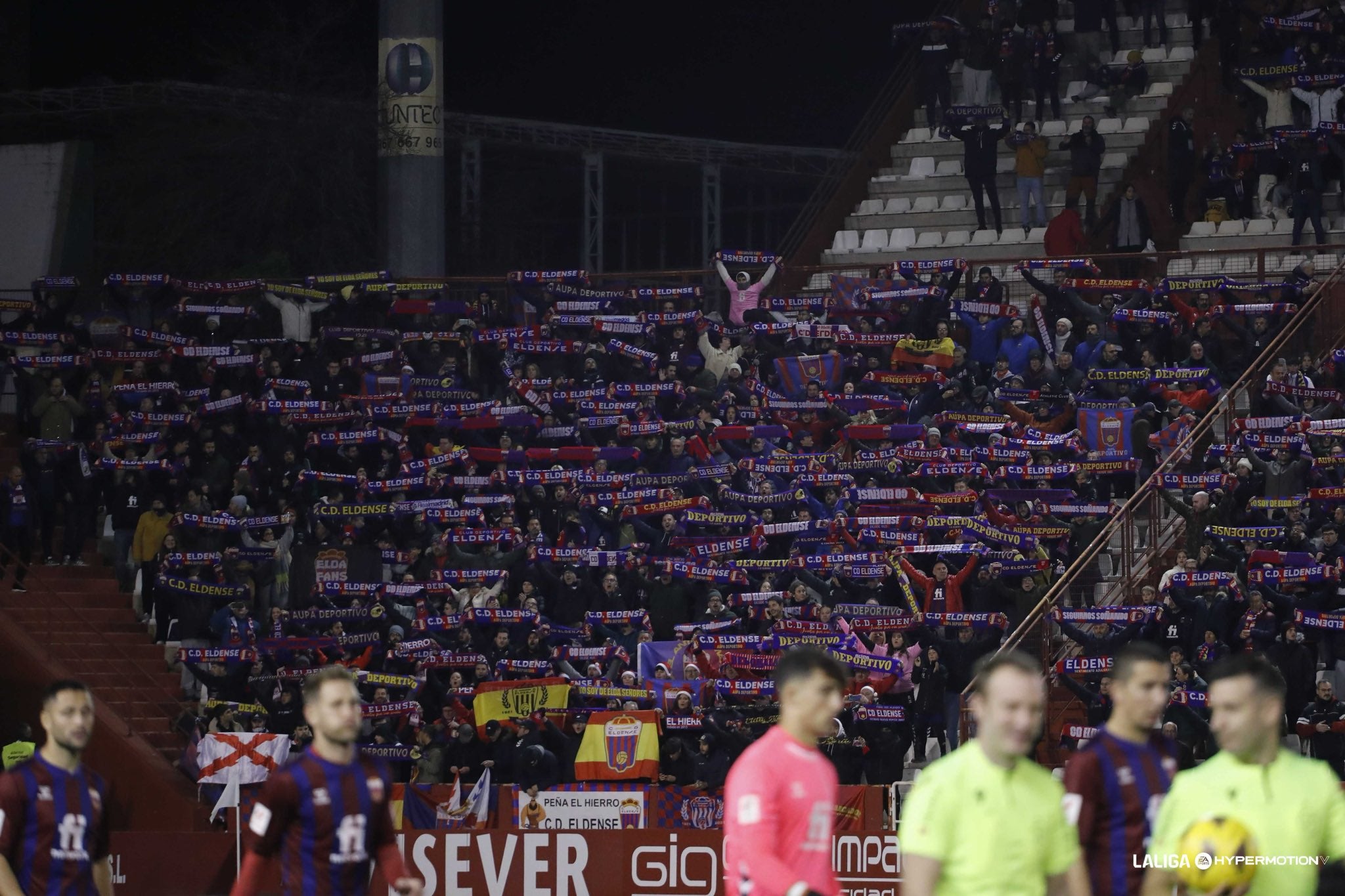 Cerca de un millar de aficionados arroparán al Eldense en Albacete Cerca de un millar de aficionados arroparán al Eldense en Albacete