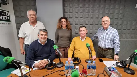 Los precios bajos, la reducción de jornada, la subida del SMI, los aranceles y la importación de terceros países ponen en jaque al agricultor Los precios bajos, la reducción de jornada, la subida del SMI, los aranceles y la importación de terceros países ponen en jaque al agricultor