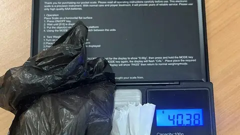 Detenido en el aeropuerto de Asturias por llevar 40 gramos de cocaína Detenido en el aeropuerto de Asturias por llevar 40 gramos de cocaína