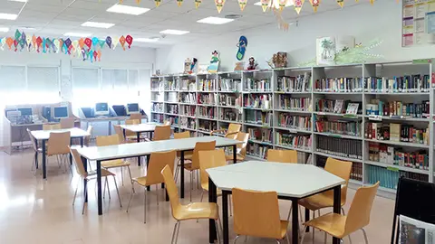 Biblioteca infantil de Gran Alacant Biblioteca infantil de Gran Alacant