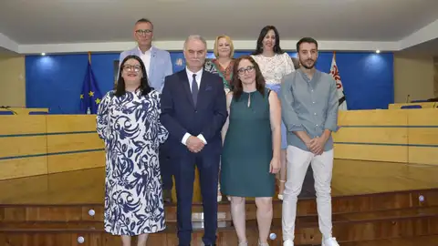El alcalde de Malagón, Luis Carlos Seguro, junto a los concejales de Somos Malagón y PSOE El alcalde de Malagón, Luis Carlos Seguro, junto a los concejales de Somos Malagón y PSOE